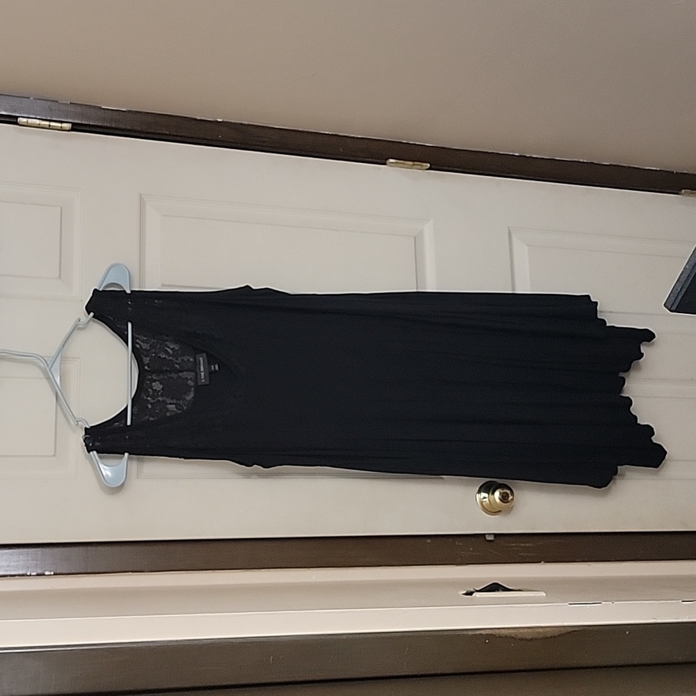 Lane Bryant V neck black dress sz 18/20.